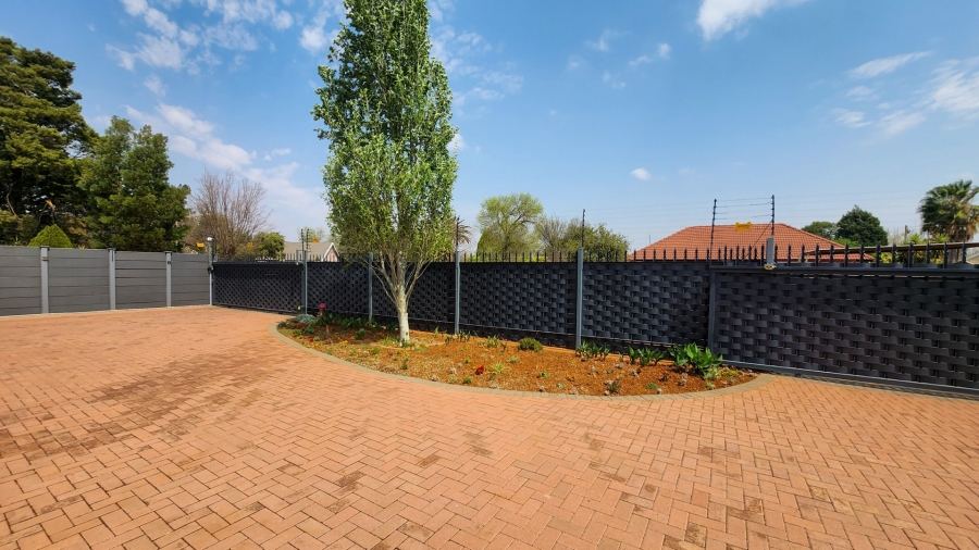 3 Bedroom Property for Sale in Stilfontein Ext 4 North West